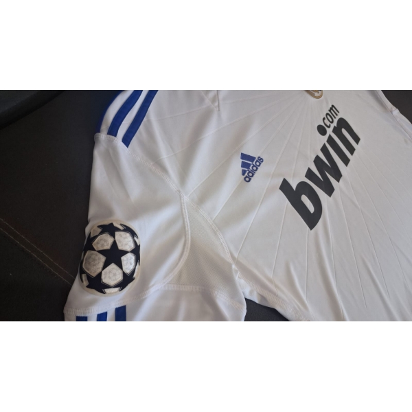 Camisa Real Madri 2010-2011 Exclusiva Champions League + Capa nylon + Cabide Adidas + patch da Liga dos Campeões da UEFA Cod.10777