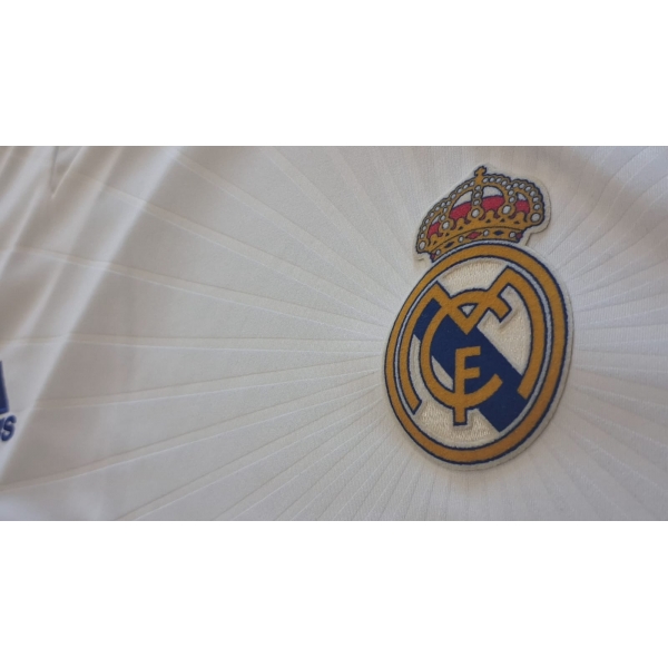 Camisa Real Madri 2010-2011 Exclusiva Champions League + Capa nylon + Cabide Adidas + patch da Liga dos Campeões da UEFA Cod.10777